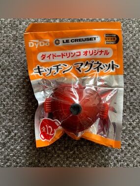 BNIB Le Creuset 4cm Fridge Magnet - Heart Shaped Casserole Cerise Red